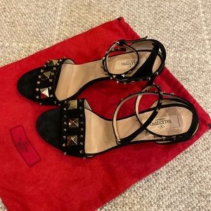 Valentino low heel. Gently worn only once, size 38.